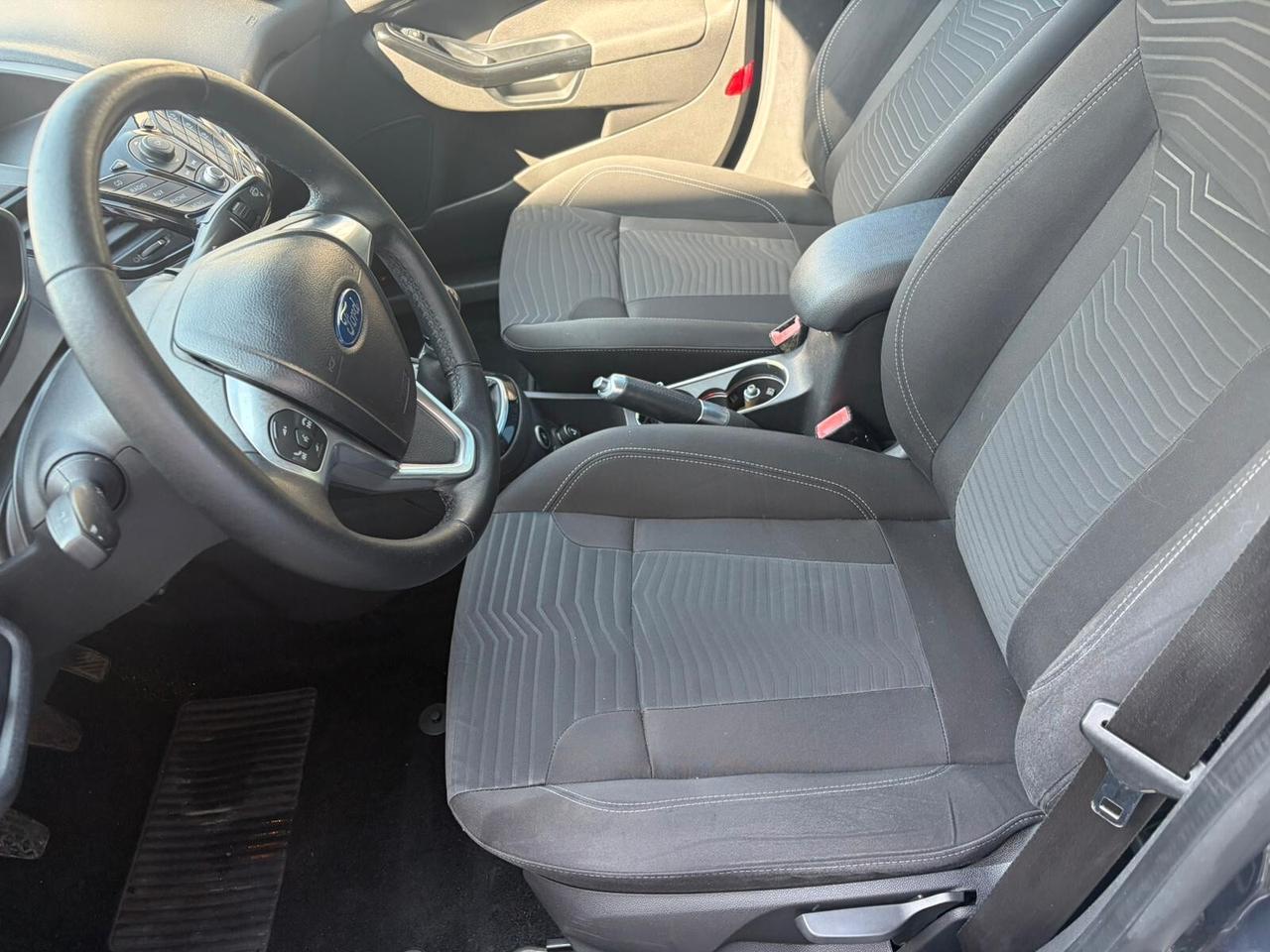 Ford Fiesta 1.4 5 porte Bz.- GPL Business*EURO5*NEOPATENTATI