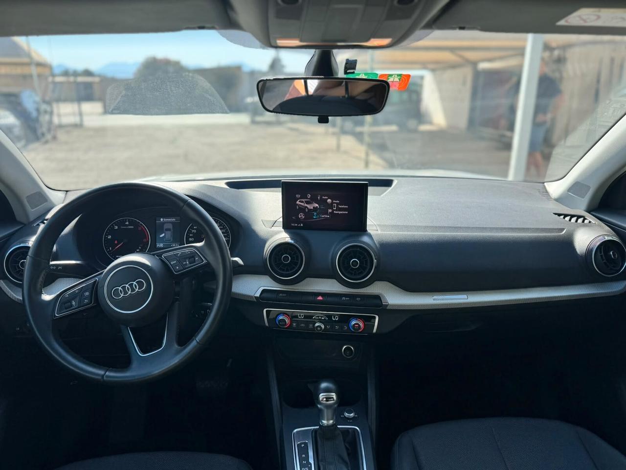 Audi Q2 30 TDI S tronic Business