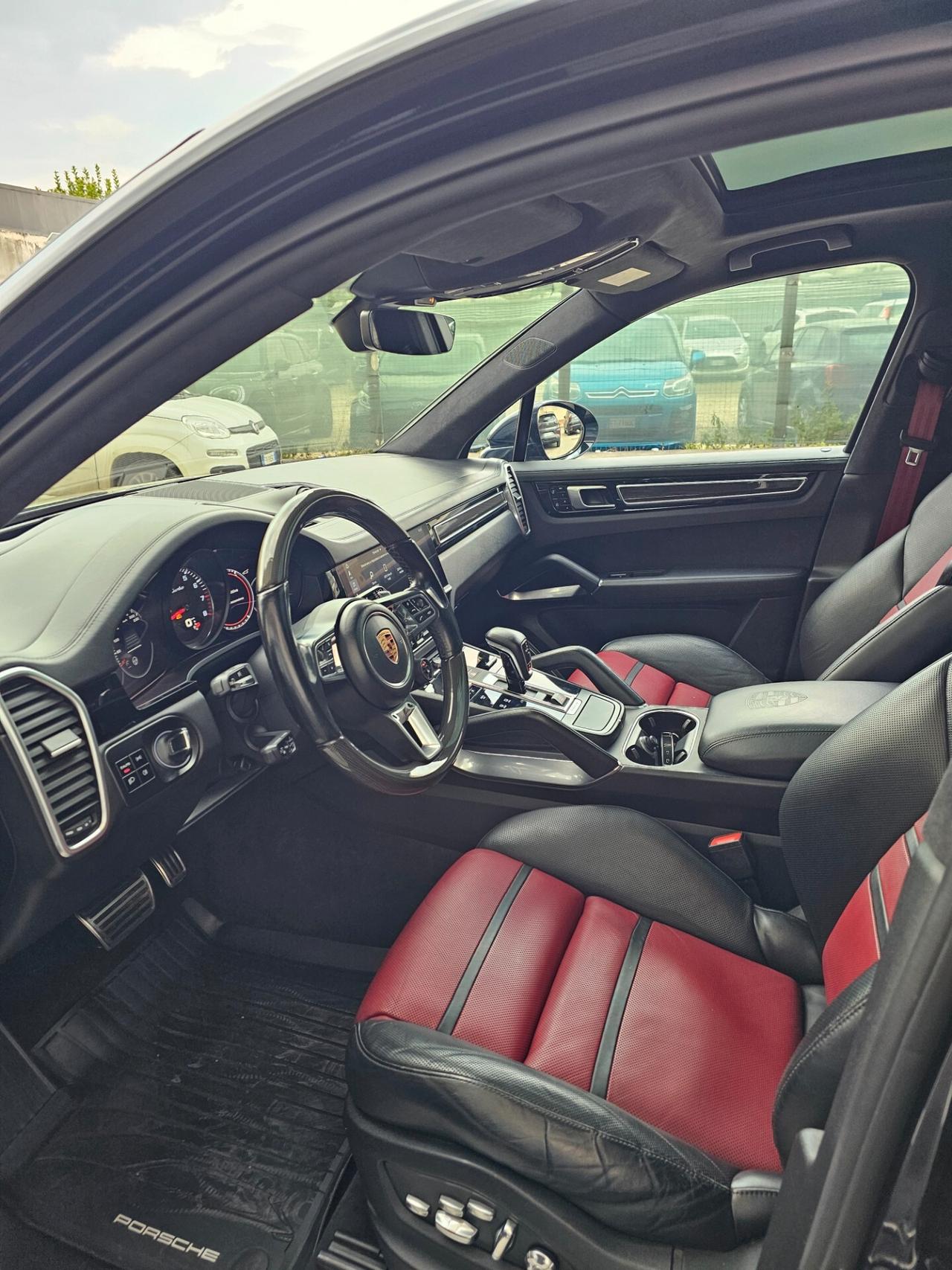 Porsche Cayenne 4.0 V8 Turbo