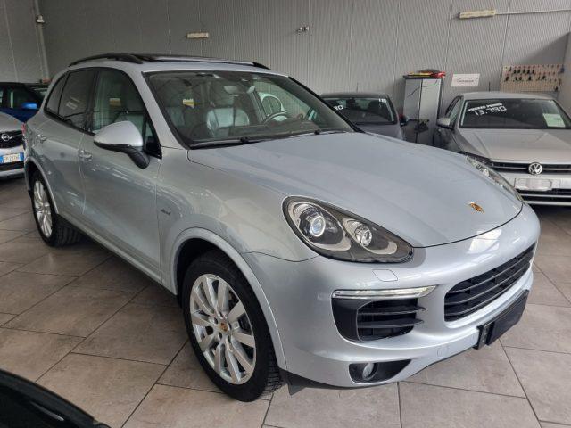 PORSCHE Cayenne 3.0 Diesel Platinum Edition