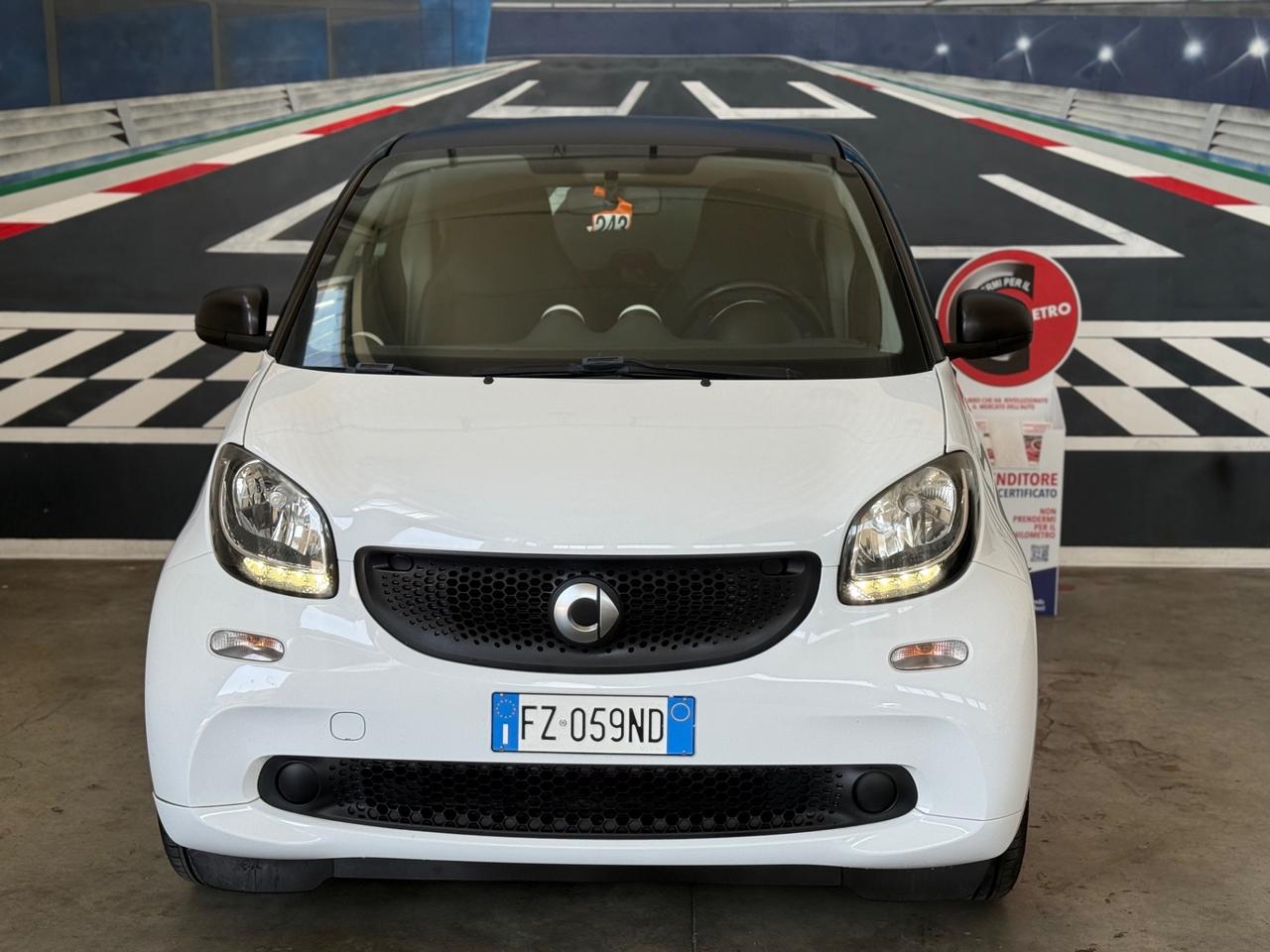 Smart ForTwo 1.0 60CV BENZINA NEOPATENTATI