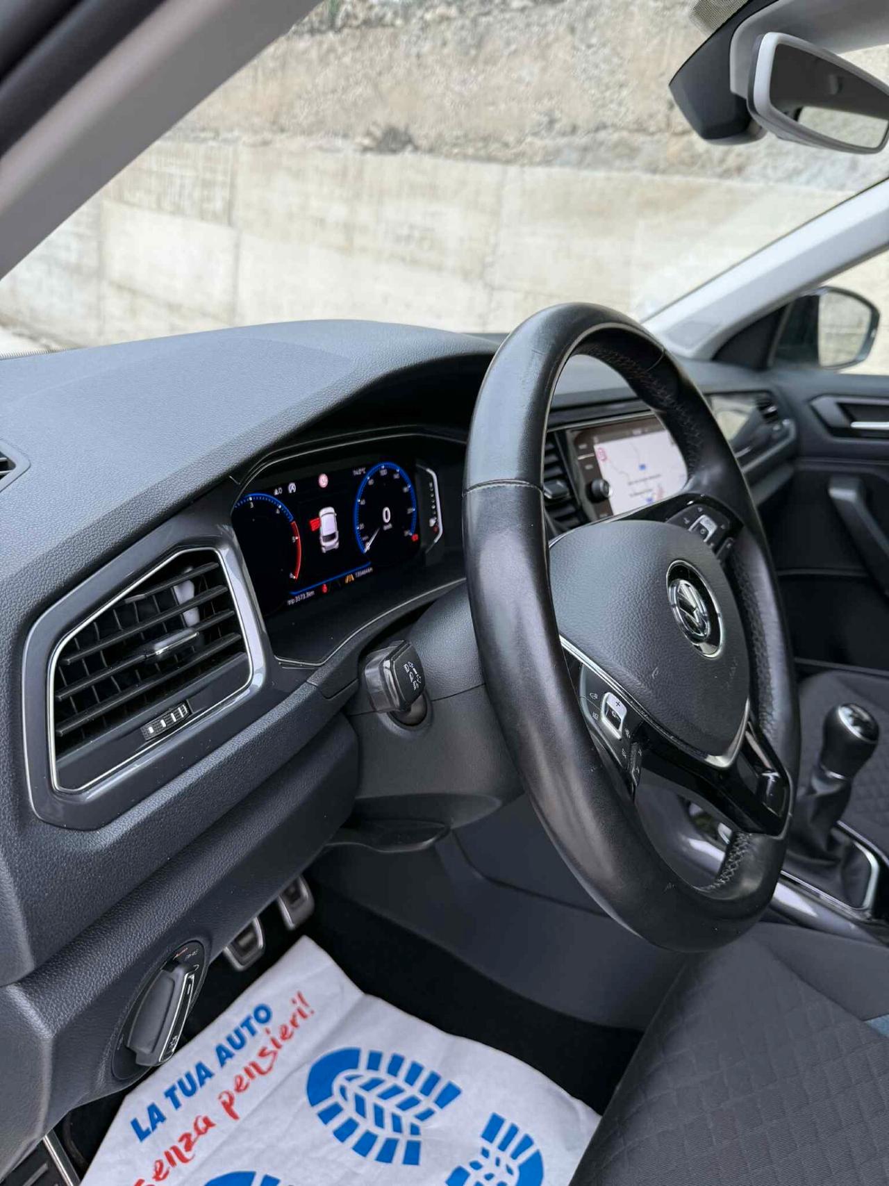 Volkswagen T-Roc 1.6 Style VIRTUAL COCKPIT
