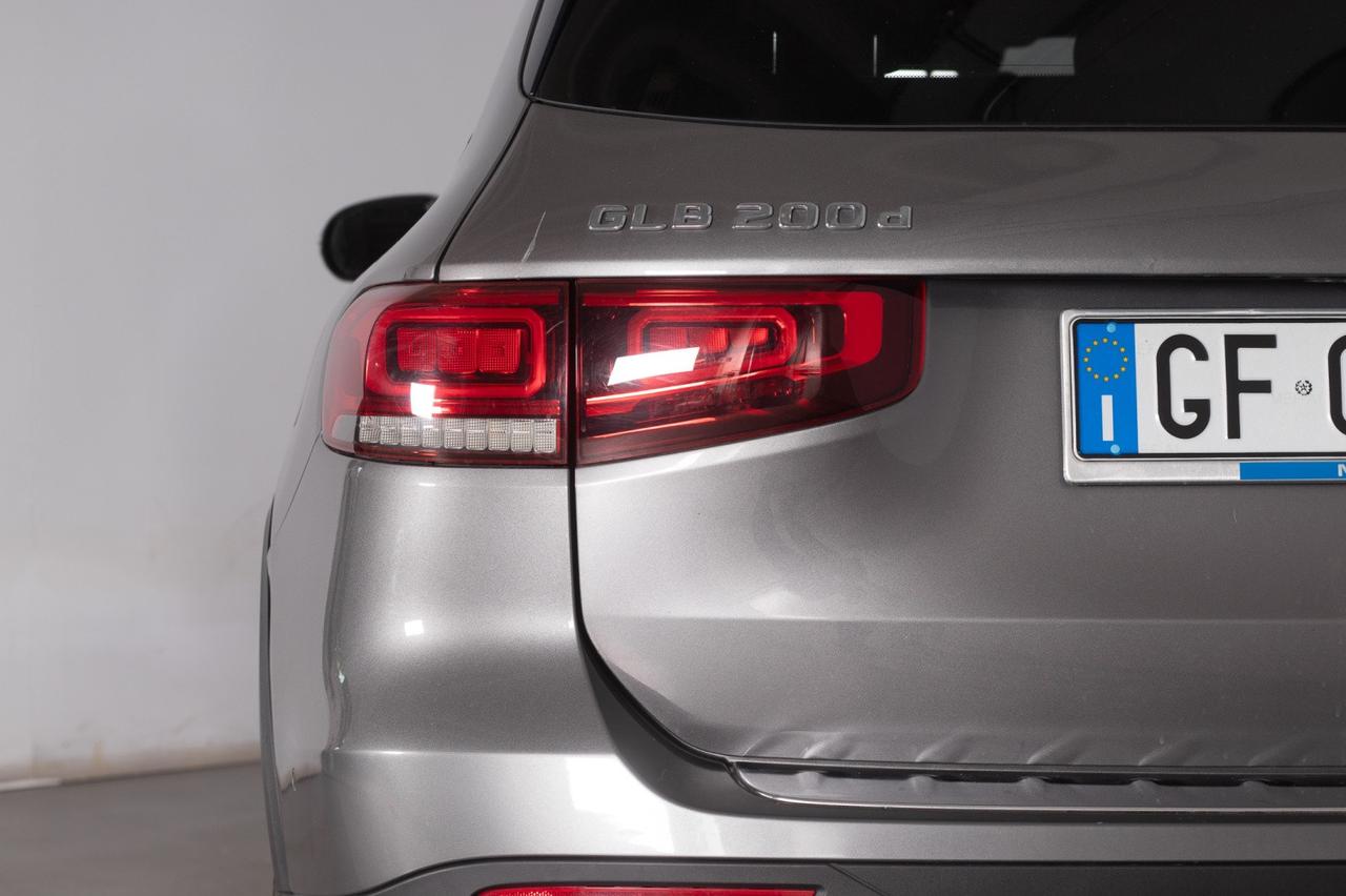 Mercedes-Benz GLB 200 D Premium Amg Night 4 Matic 150cv