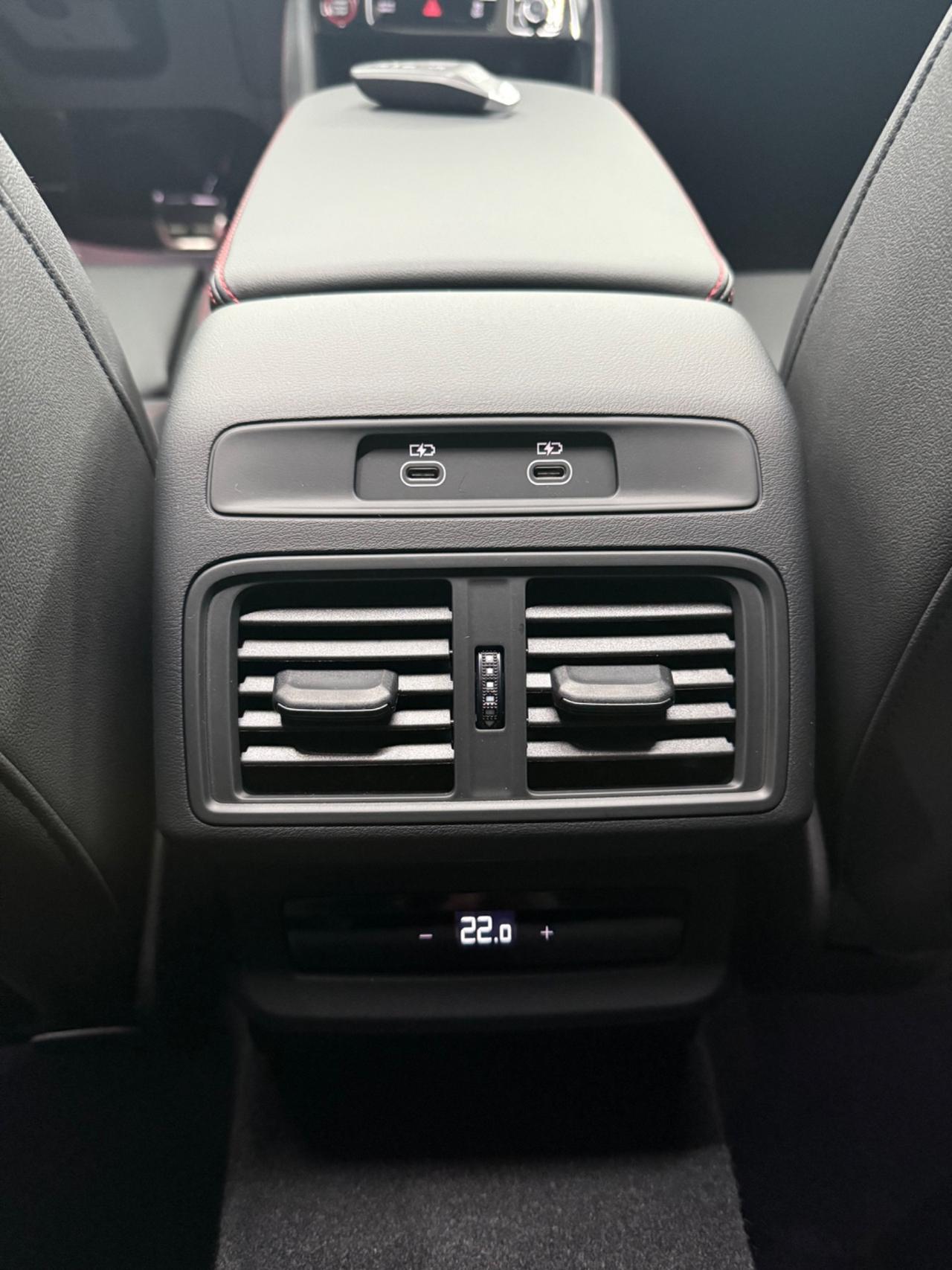 Audi Q5 SPB TDi 150 kW mHEV+ S tronic quattro line edition