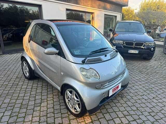 Smart fortwo 700 coupé passion(45 kW)