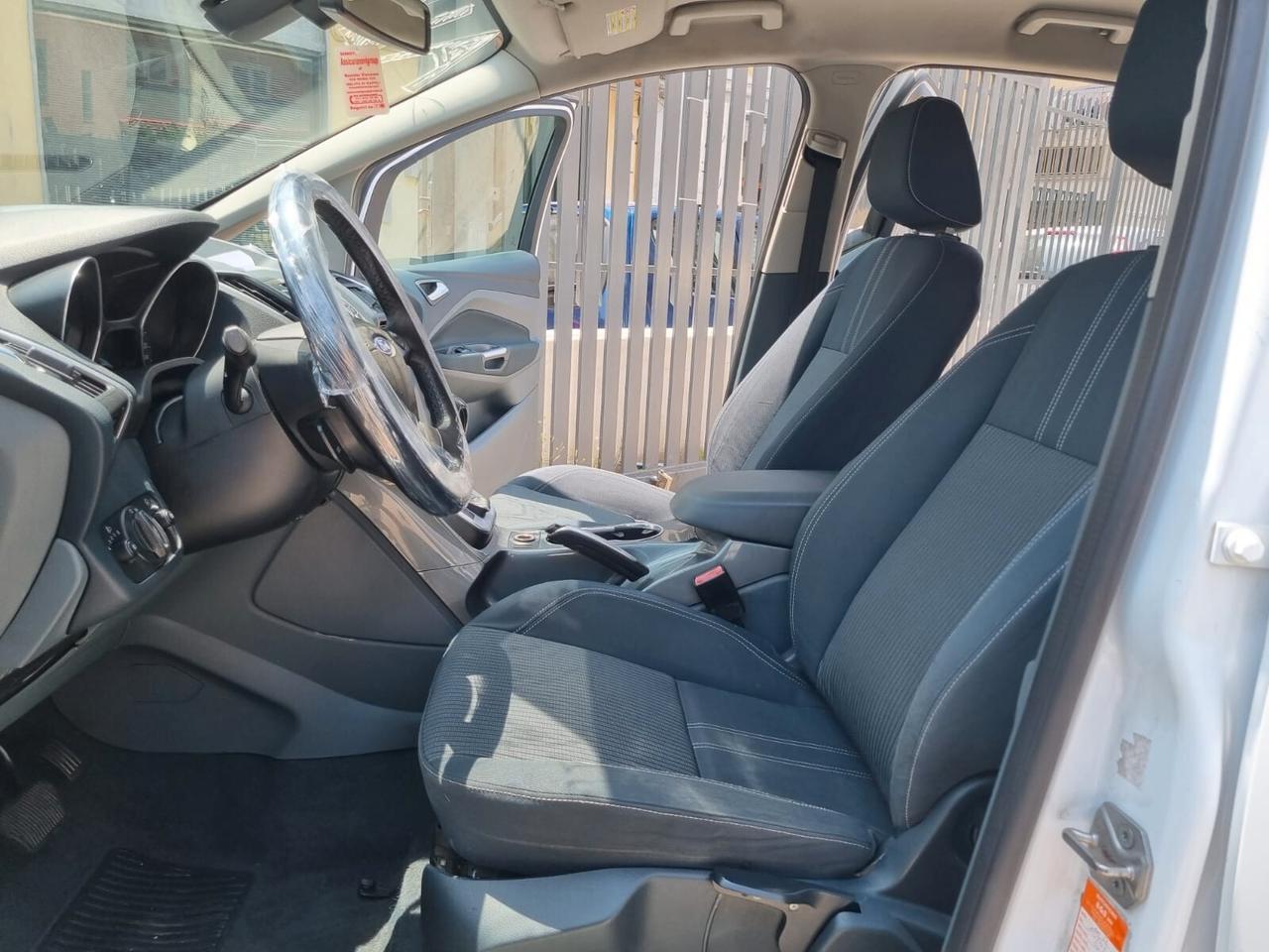 Ford C-Max Cambio Automatico con Garanzia