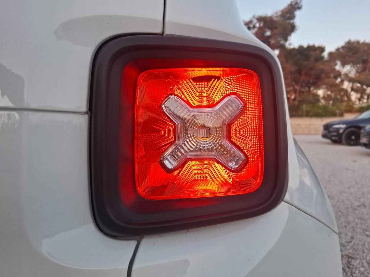 JEEP RENEGADE 1.6 M-JET 130cv- CRUISE-LED *MY 22*