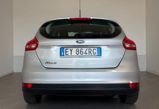 FORD Focus 1.6 120 CV GPL Titanium