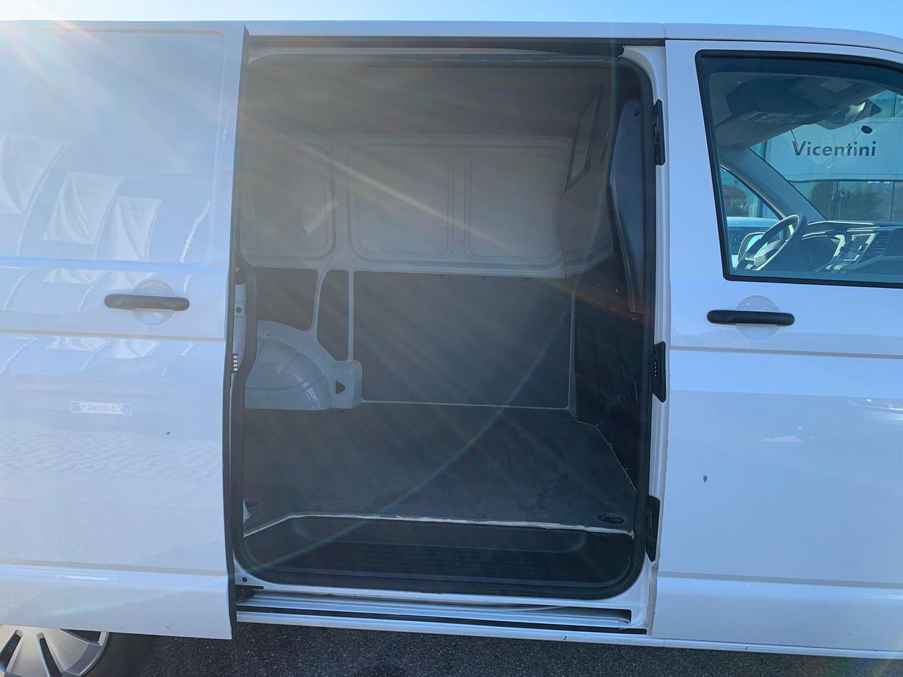 Volkswagen T6.1 Transporter t6.1 28 2.0 tdi 110cv carro business p.c.