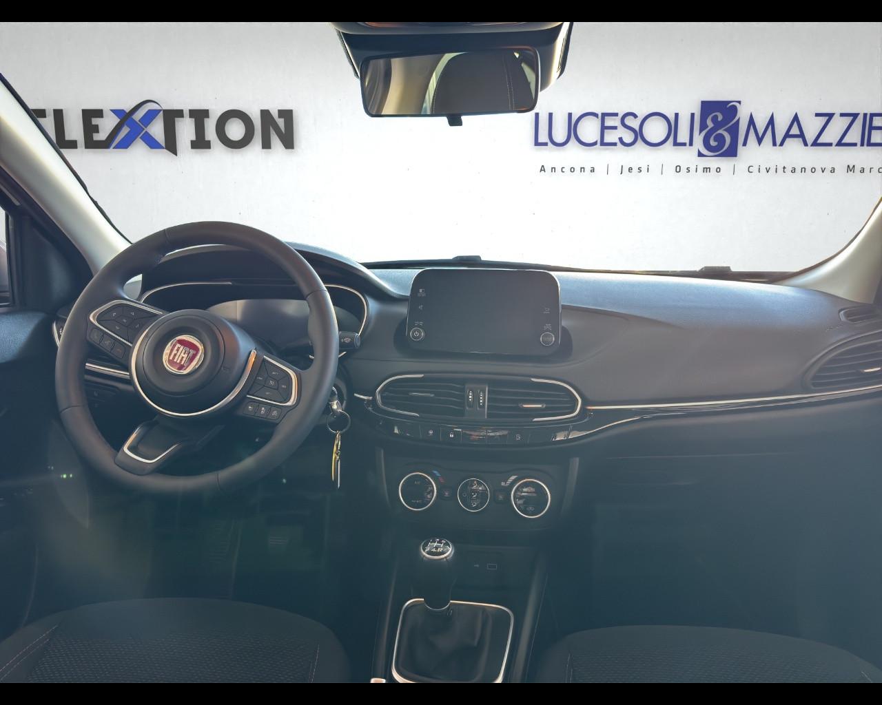 FIAT Tipo (2015-->) - Tipo 1.0 5 porte