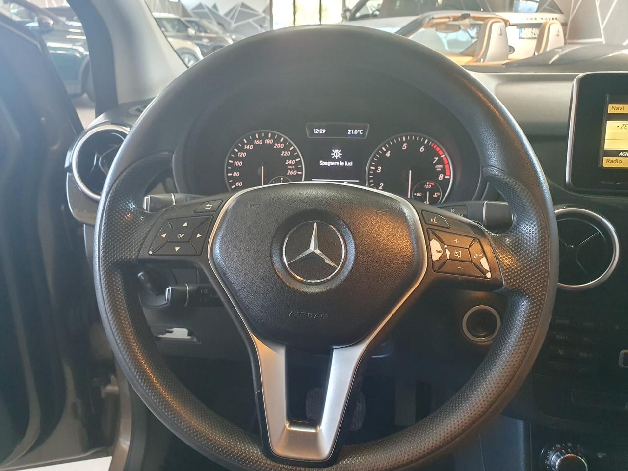 Mercedes-benz B 180 BlueEFFICIENCY Premium