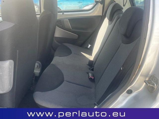 TOYOTA Aygo 1.0 12V 5 porte Sol CAMBIO AUTOMATICO