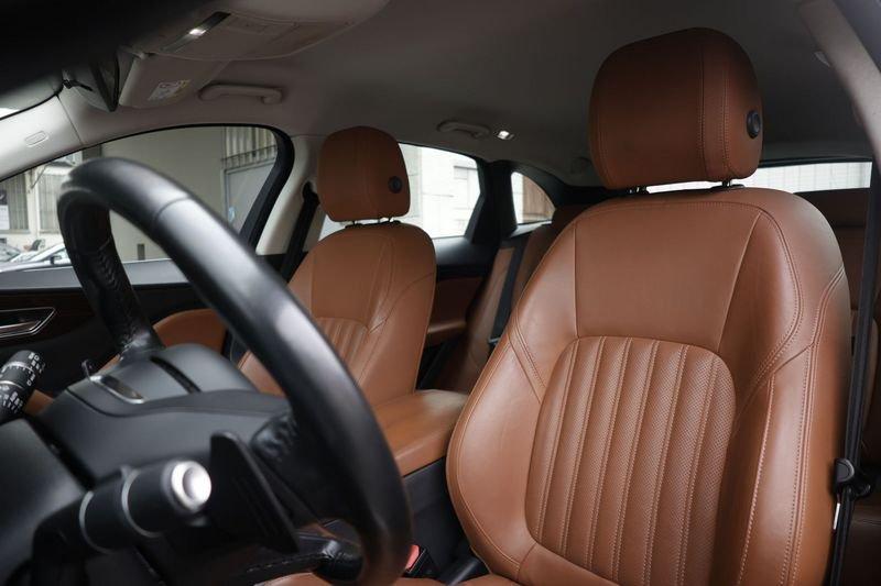 Jaguar F-Pace 2.0d 180 CV AWD aut. Prestige Unicoproprietario