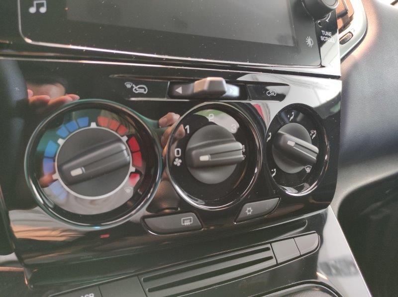 LANCIA Ypsilon 3ª serie - Ypsilon 1.0 FireFly 5 porte S&S Hybrid Platino