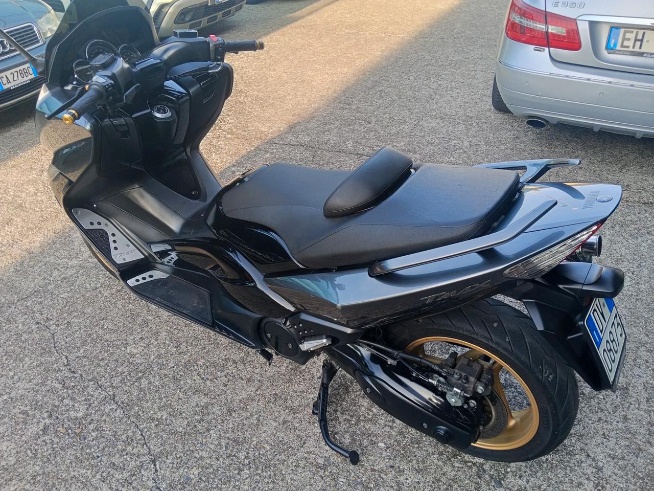 Yamaha T Max 500