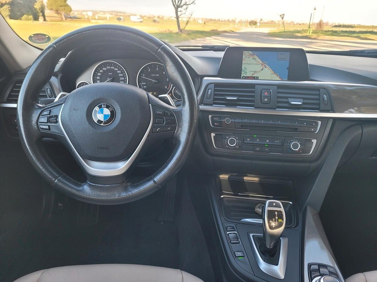 Bmw 320d xDrive Touring Modern