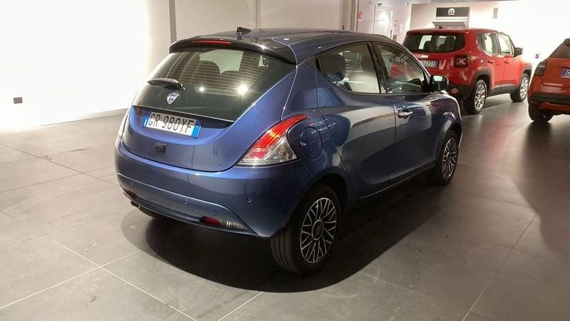 Lancia Ypsilon Ypsilon 1.0 FireFly 5 porte S&S Hybrid Platino