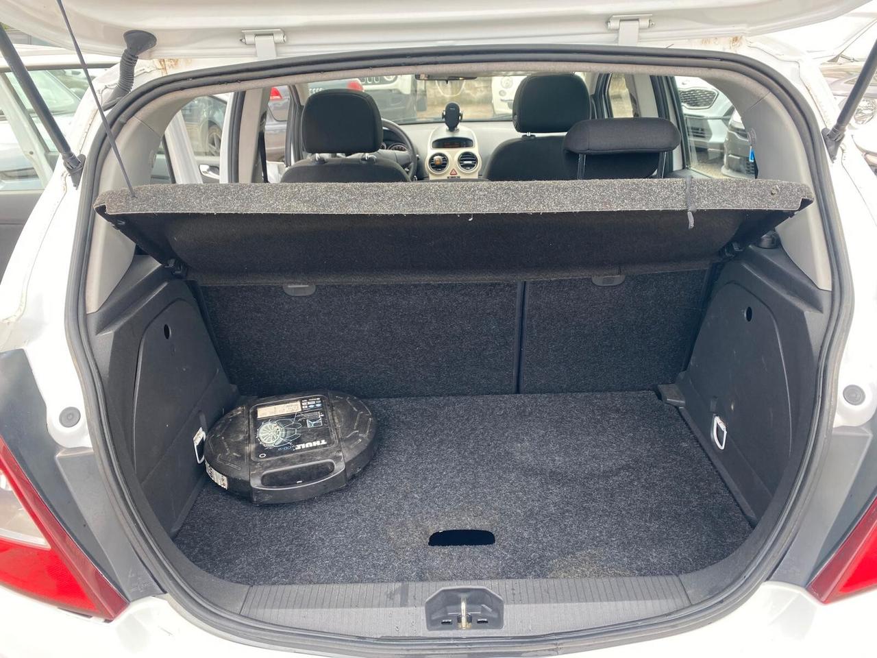 Opel Corsa 1.2 5 porte Enjoy