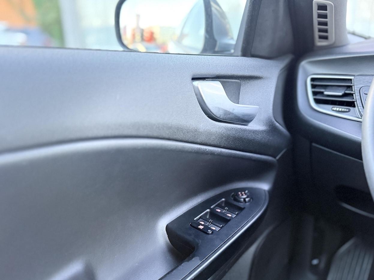 Alfa Romeo Giulietta 1.6 Diesel 120CV E6 Neo. Automatica - 2018