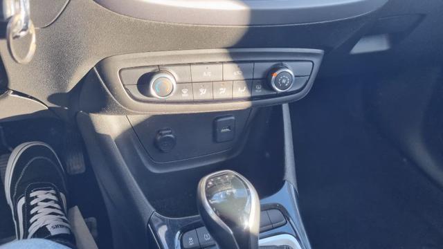 OPEL Crossland 1.2 12V Start&Stop Design & Tech