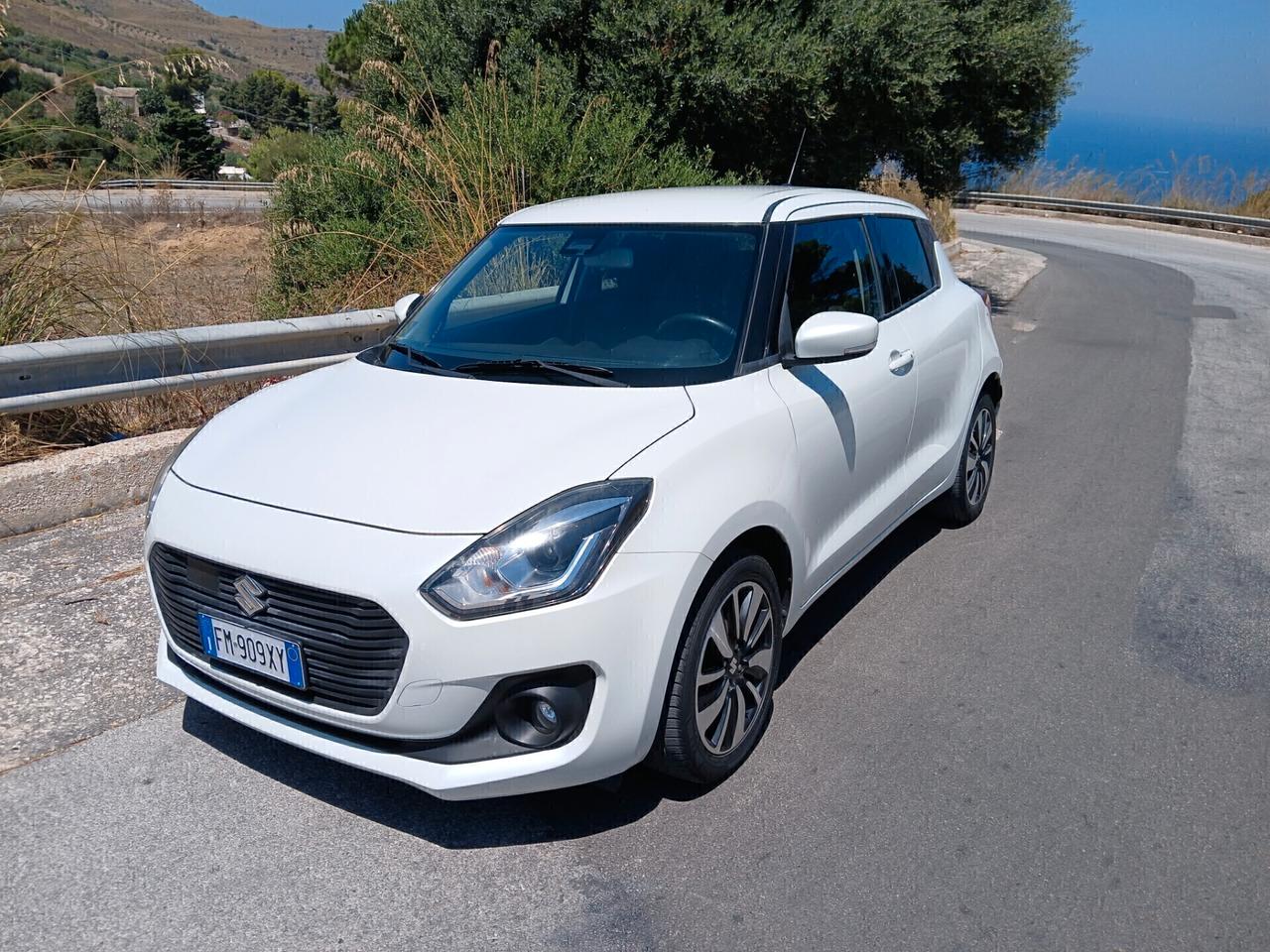 Suzuki Swift 1.2 Hybrid Top