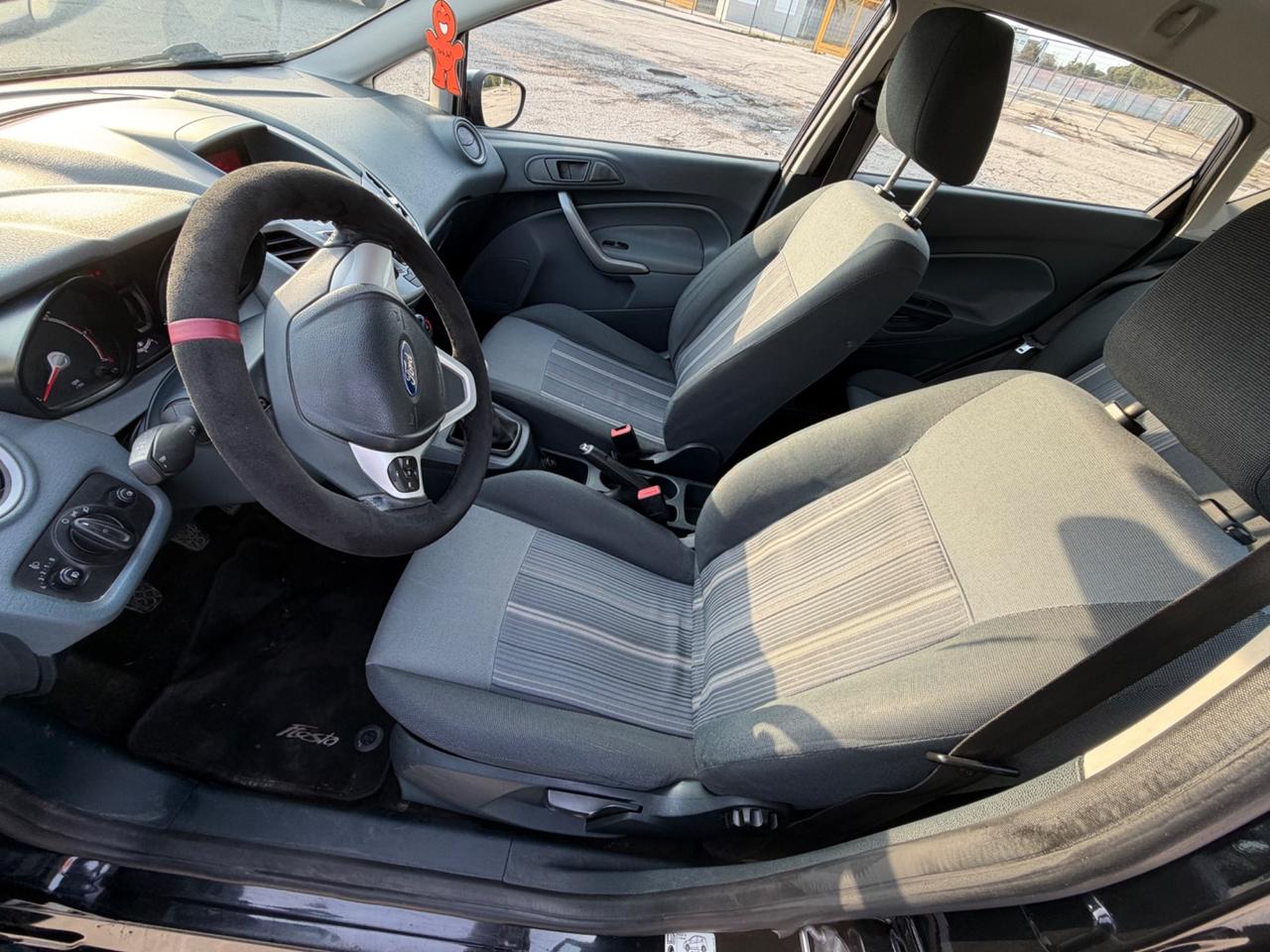 Ford Fiesta 1.4 TDCi 5p. Titanium