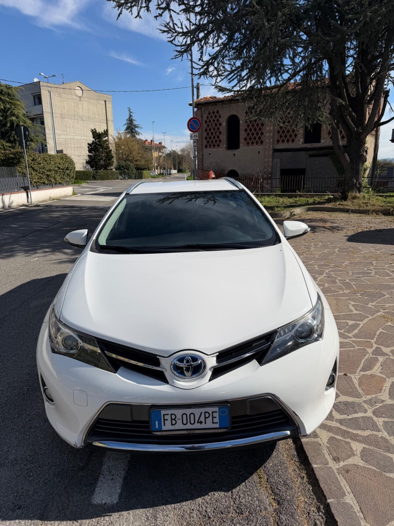 Toyota Auris Touring Sports 1.8 Hybrid Lounge