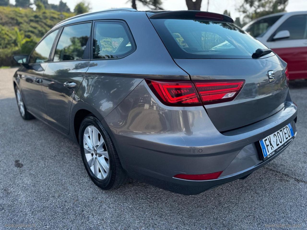 SEAT Leon 1.4 TGI DSG ST Business