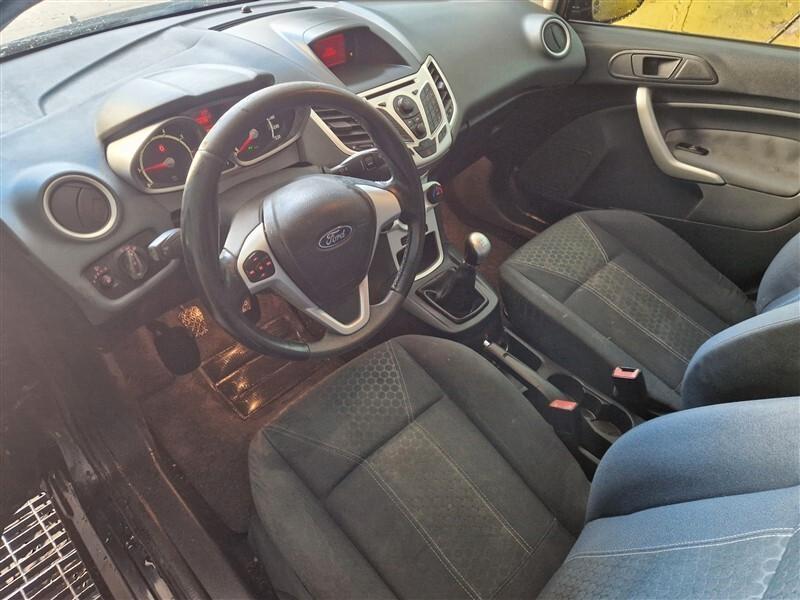Ford Fiesta 1.4 5 porte Bz.- GPL Titanium