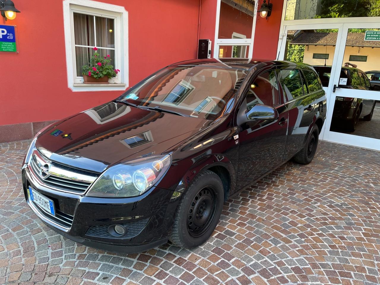 Opel Astra 1.7 CDTI 110CV Station Wagon