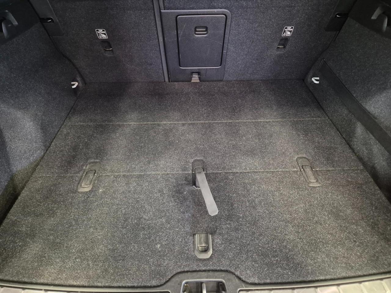 Volvo XC40 2.0 d3 R-design geartronic - UNIPROPRIETARIO - ACC/Lim - Cam