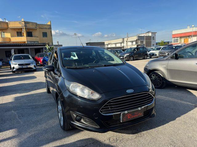 FORD Fiesta 1.2 82CV GPL 5 porte Black & White Edition