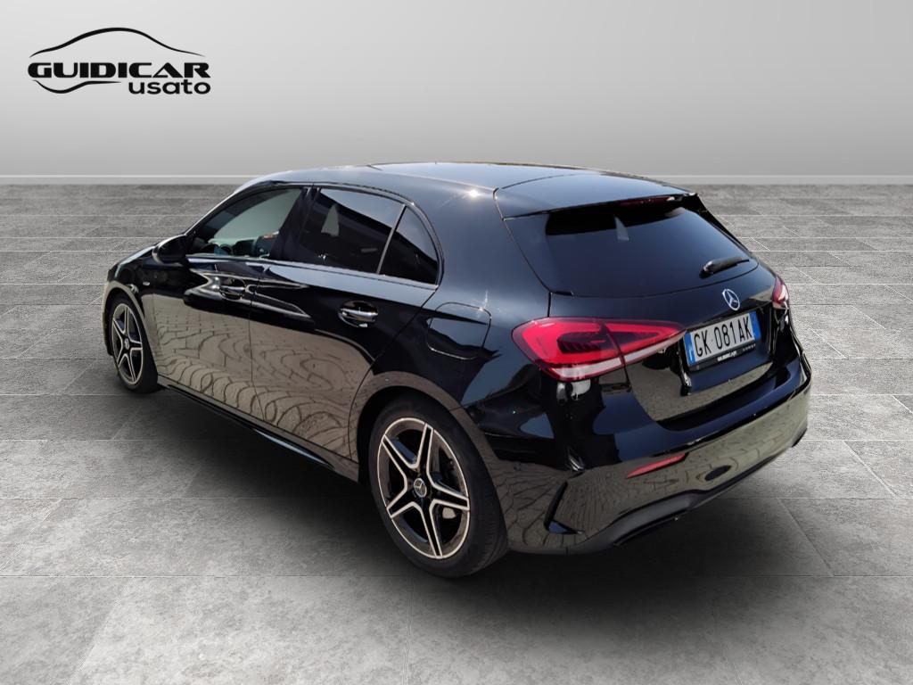 Mercedes-Benz Classe A - W177 2018 - A 180 d Premium Night edition auto