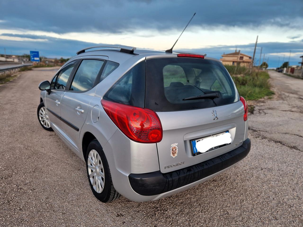 Peugeot 207 1.6 8V HDi 93CV SW Active