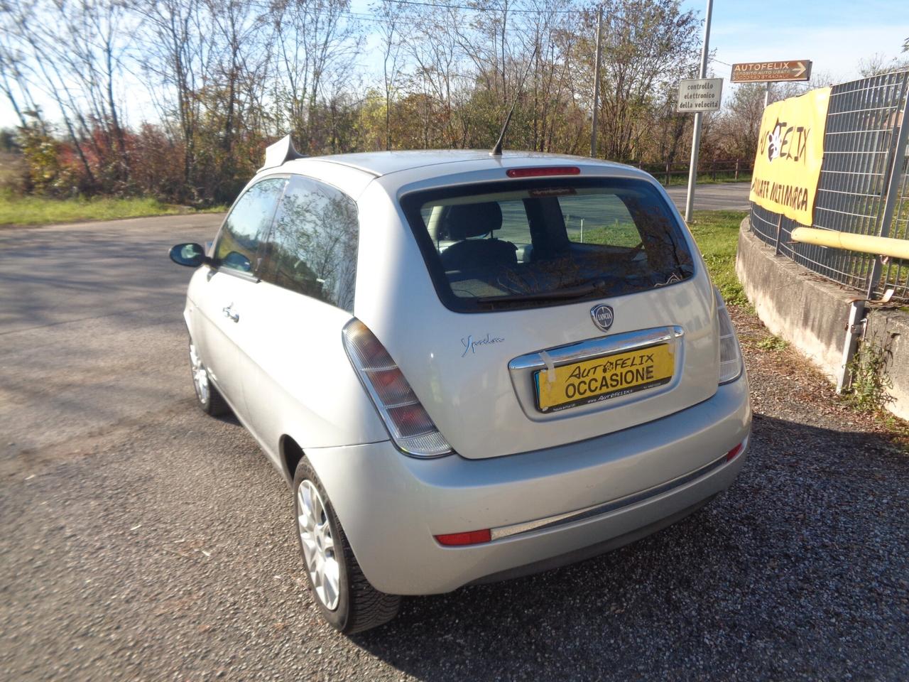 Lancia Ypsilon 1.2 Platino garaz 12 mesi