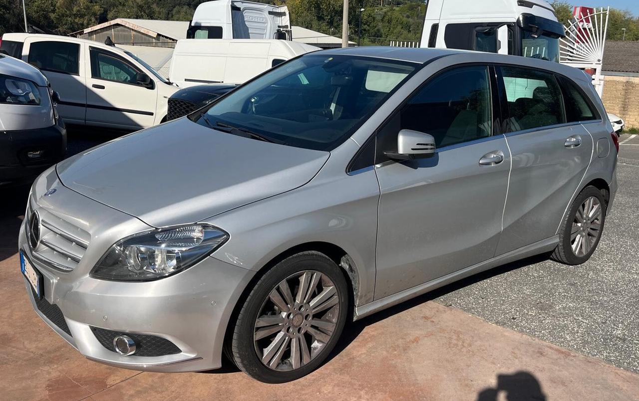 Mercedes-benz B 180 B 180 CDI Premium cambio automatico navi