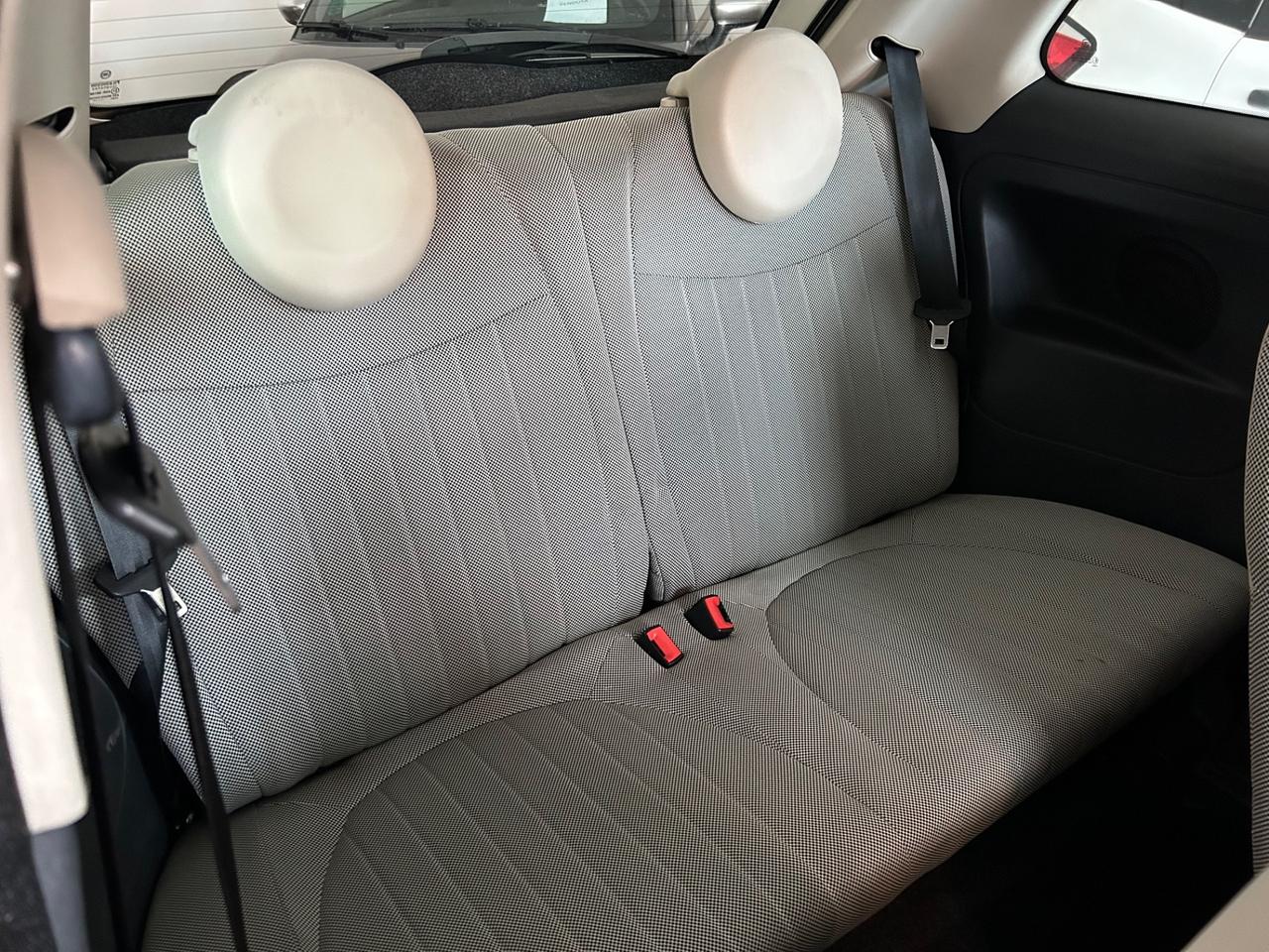 Fiat 500 0.9 TwinAir Turbo LoungePANoRAMA 2011
