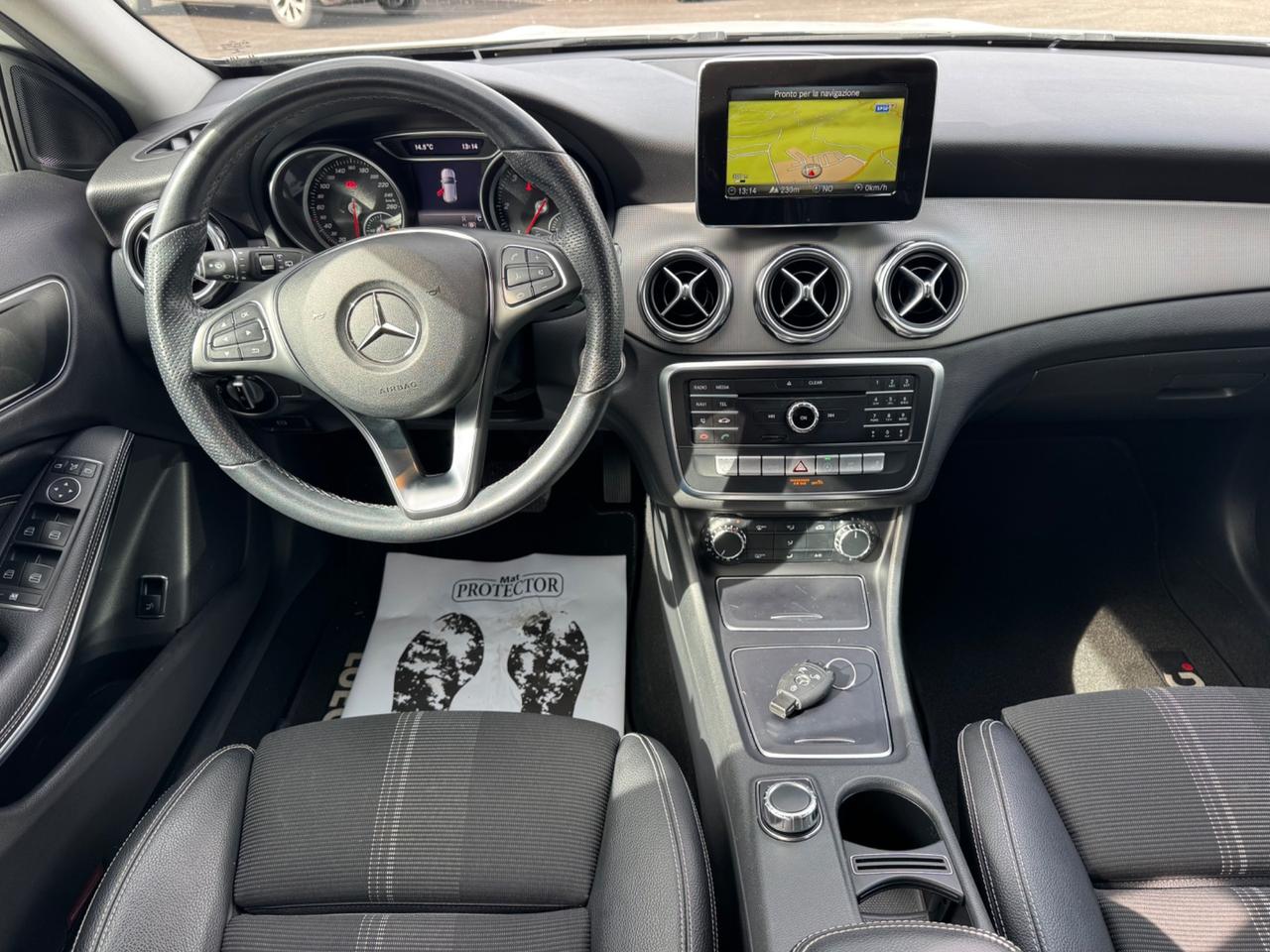 Mercedes-benz GLA 200 d Automatic Sport