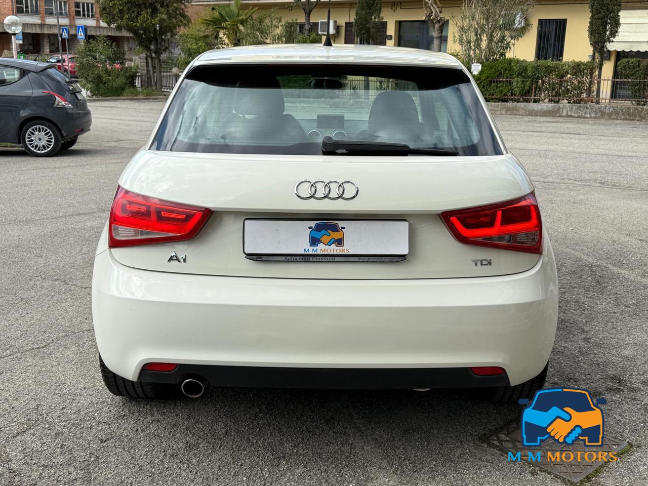 Audi A1 3 Porte A1 1.6 tdi Attraction 105cv