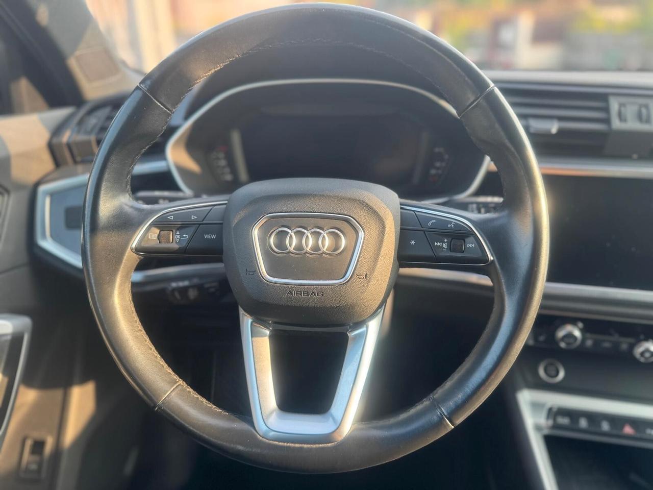 Audi Q3 35 TDI S tronic Business Advanced