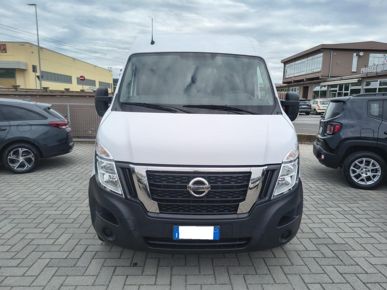 Nissan Interstar L2H2 2.3 dCi /DIESEL 135CV *TETTO MEDIO PASSO MEDIO*