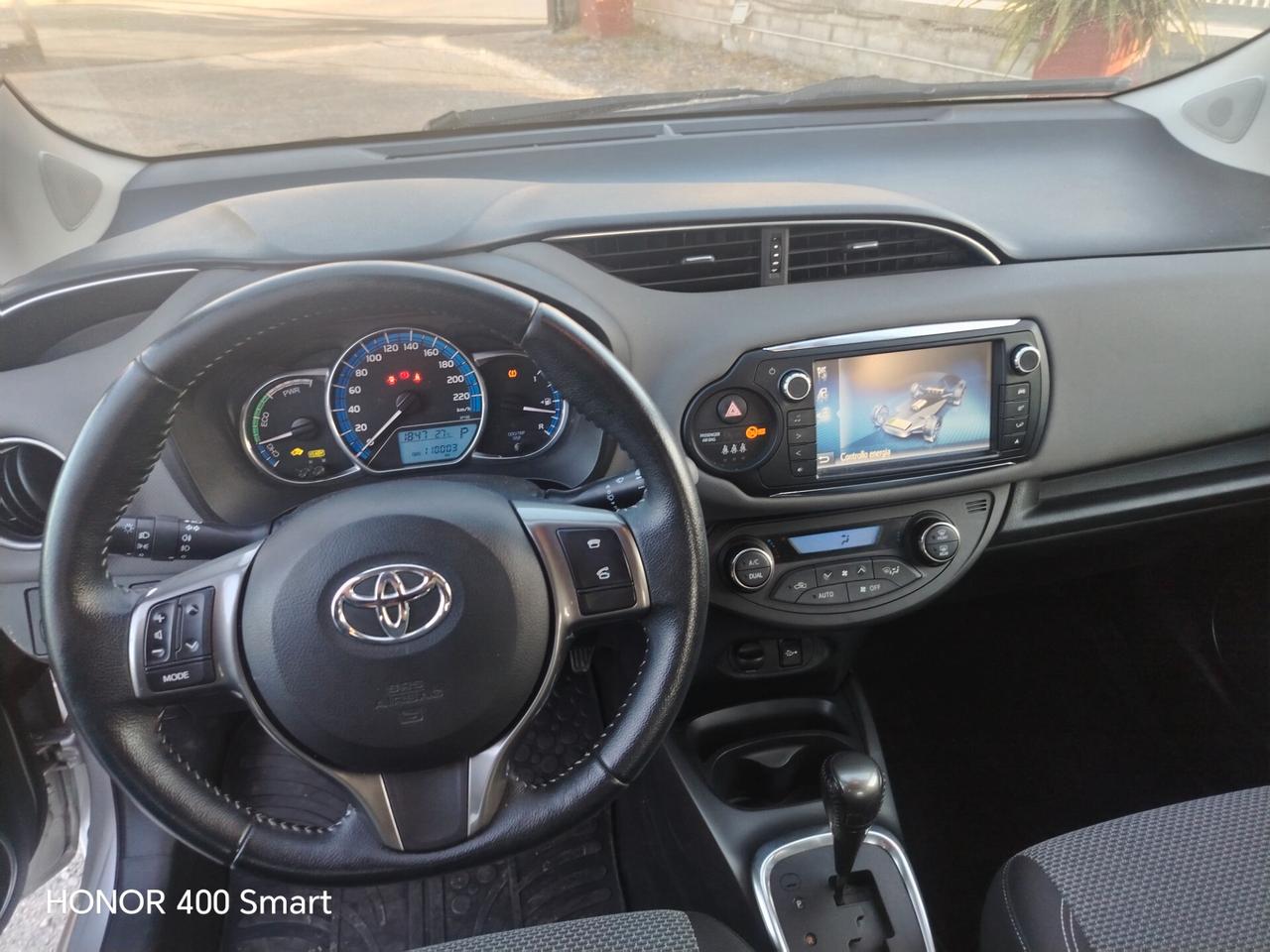 Toyota Yaris hybrid 1.5