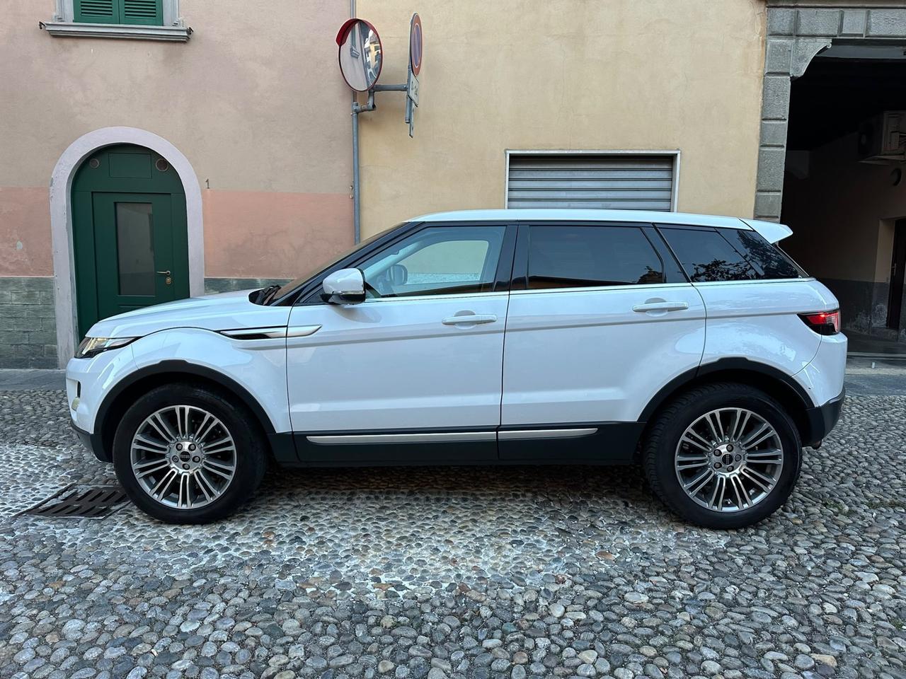 Land Rover Range Evoque 2.2 TD4 5p. Prestige