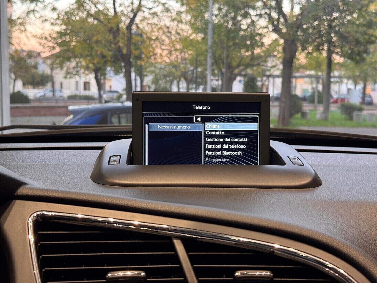 Peugeot 3008 BlueHDi Full “TETTO/NAV/RETR”