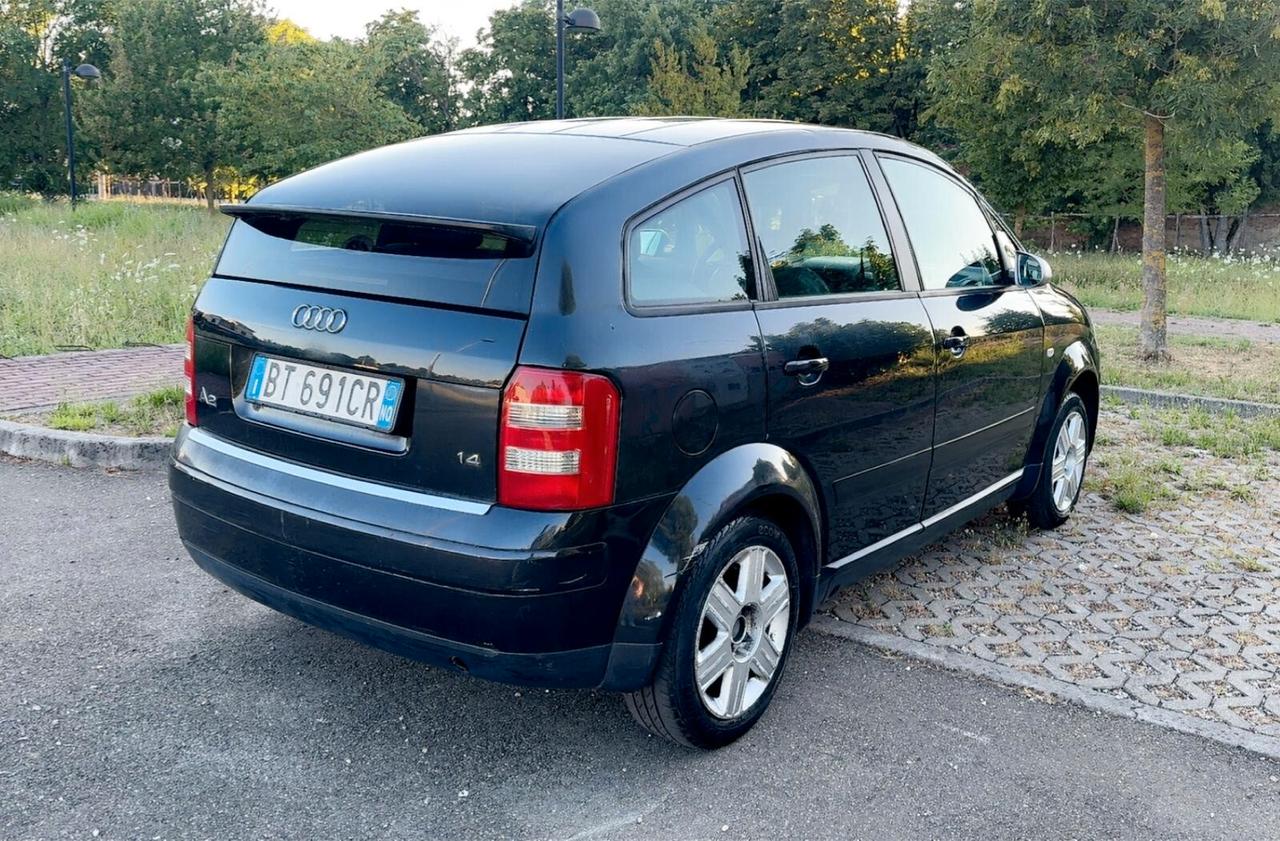 Audi A2 1.4 16V Top