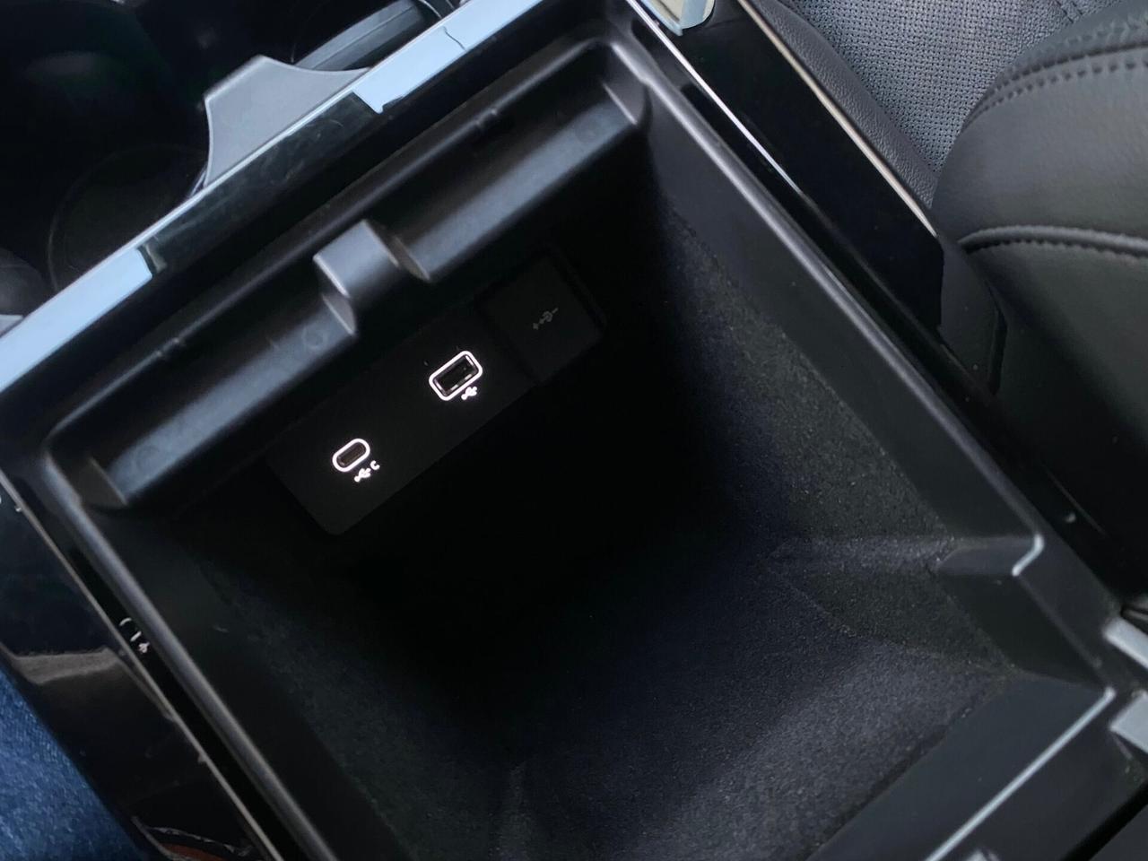 RANGE ROVER EVOQUE 2.0D AWD MHEV SE 163CV ANNO 2021