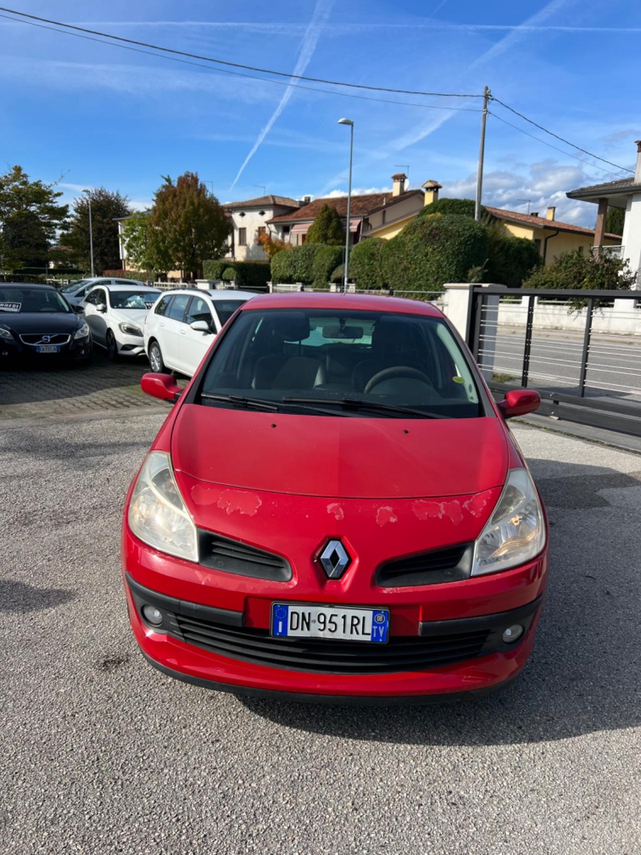 Renault Clio Storia 1.2 5 porte OK NEOPATENTATI