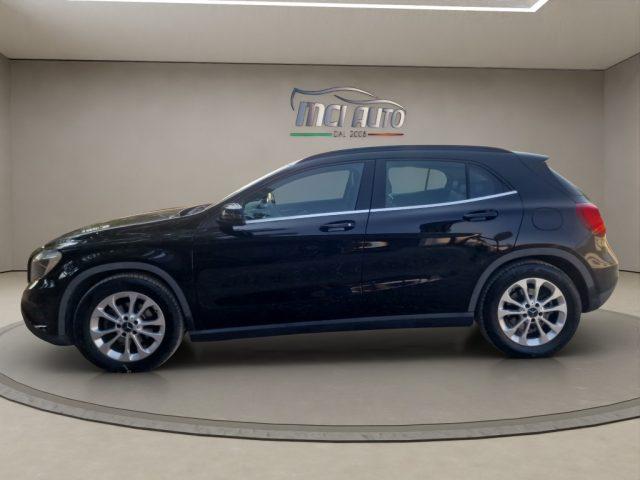 MERCEDES-BENZ GLA 180 d Automatic Business