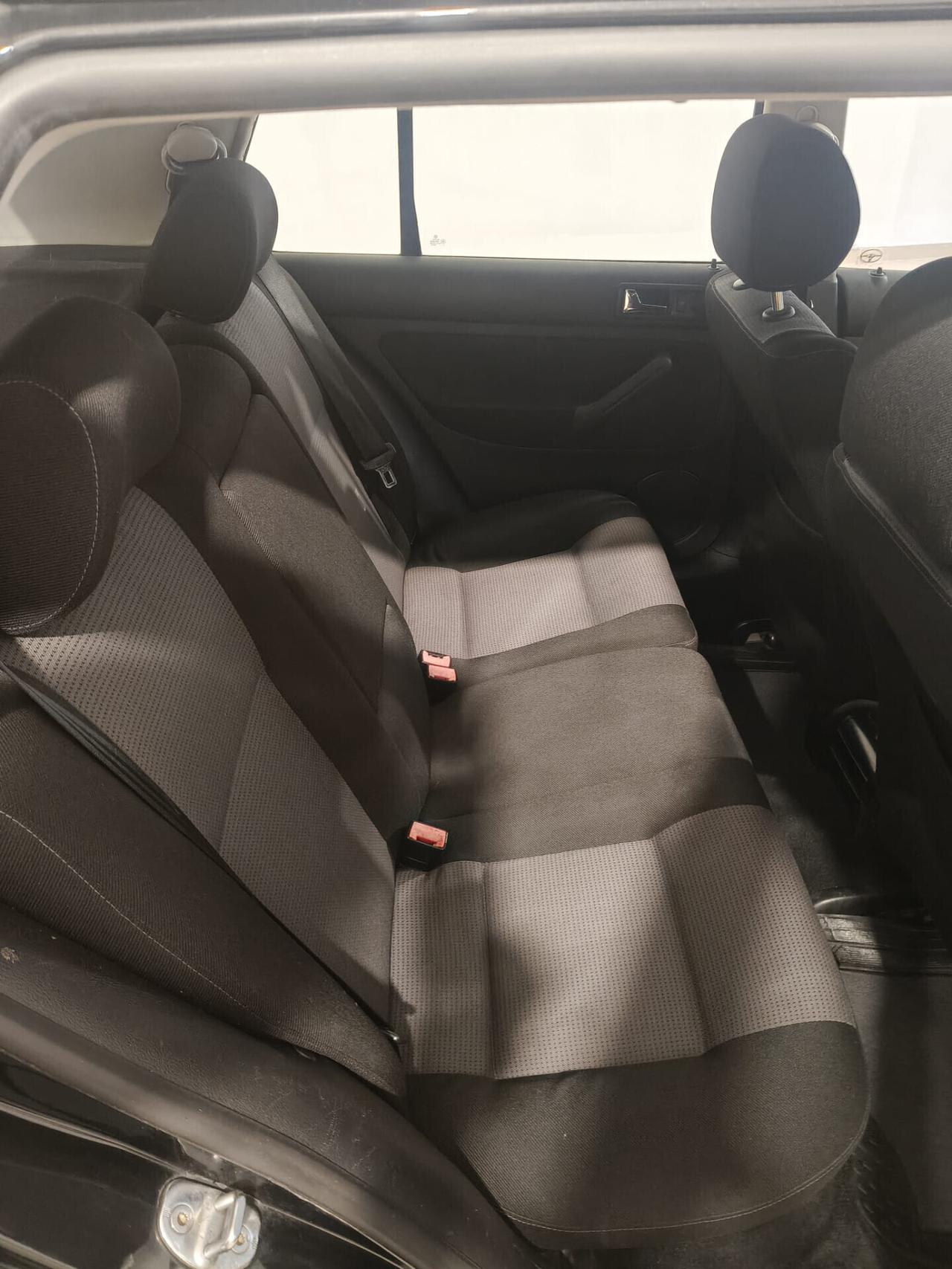 Volkswagen Golf 1.9 TDI/130 CV cat 5p. Highline