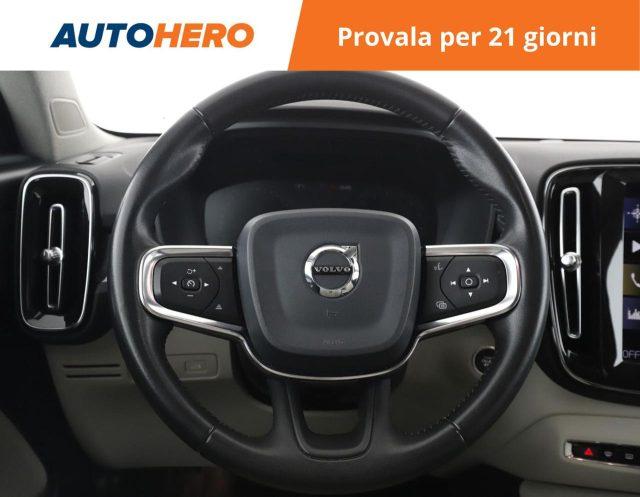 VOLVO XC40 D3 Geartronic Momentum Pro